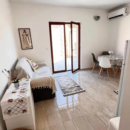 Holiday home Mimosa Orebic